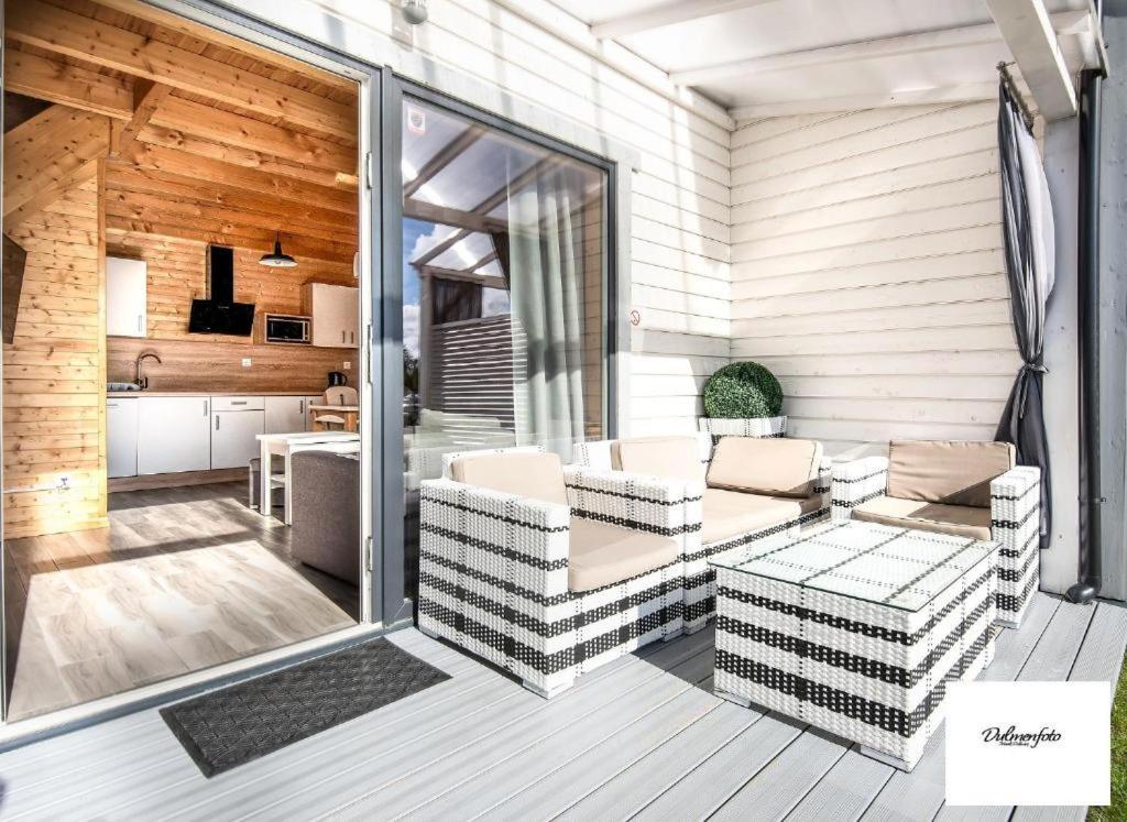 Domki Wakacyjne Wybrzeze Großmöllen Exterior foto